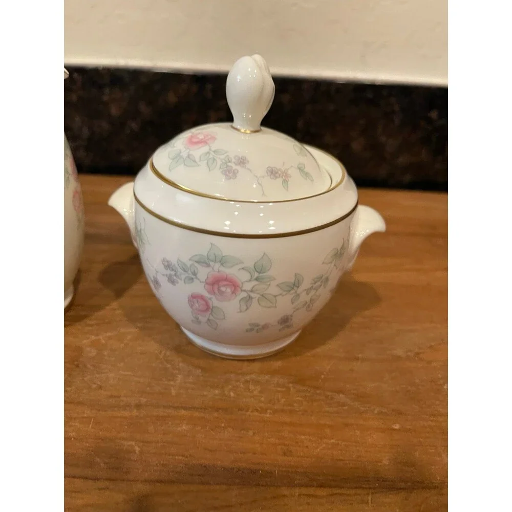 PFALTZGRAFF AMERICAN BONE CHINA Rosemont cream and sugar